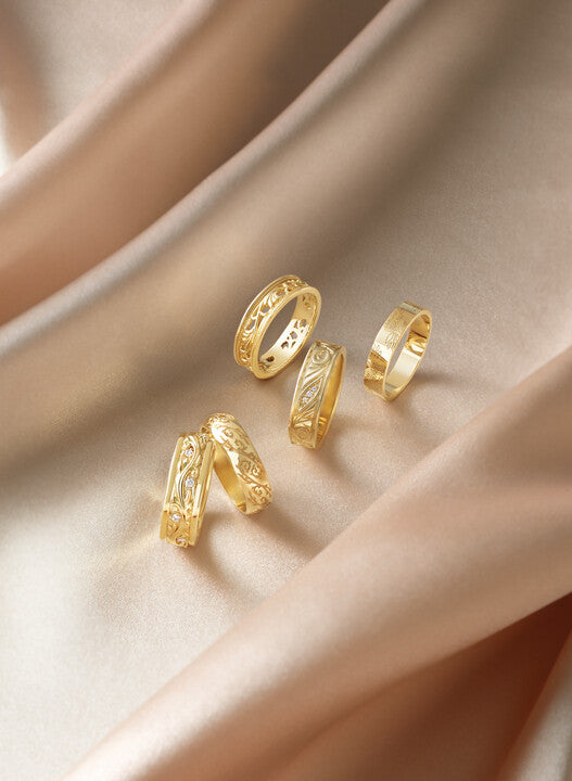 14k Gold Sculptural Diamond Band