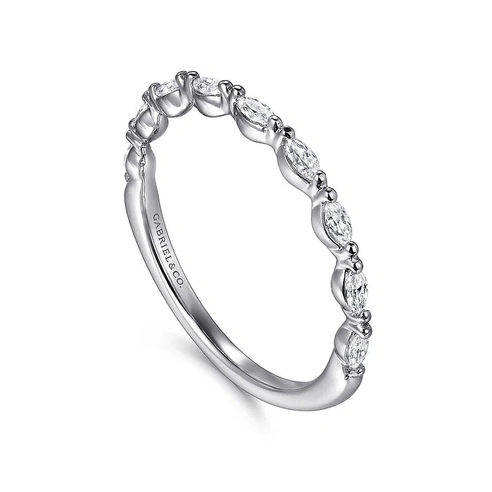 14K White Gold Diamond Wedding Band