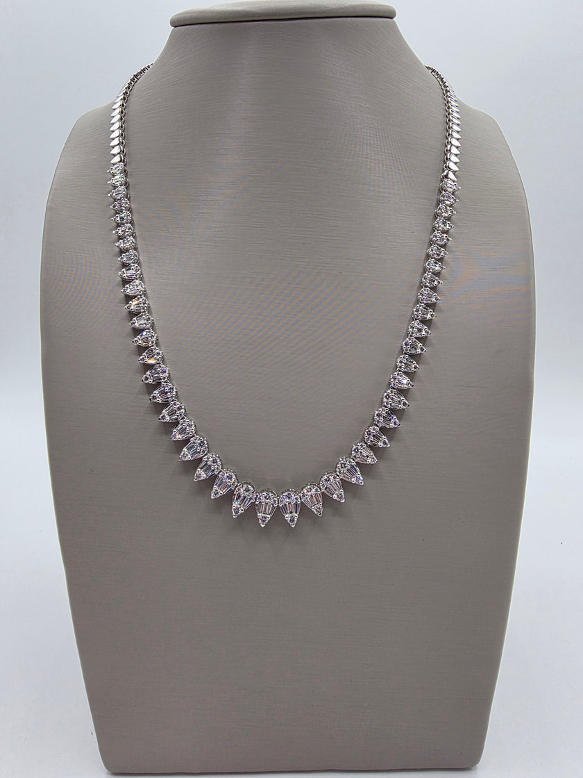 Exceptional Quality Pear-Shape Graduated Diamond Tennis Necklace in 14K