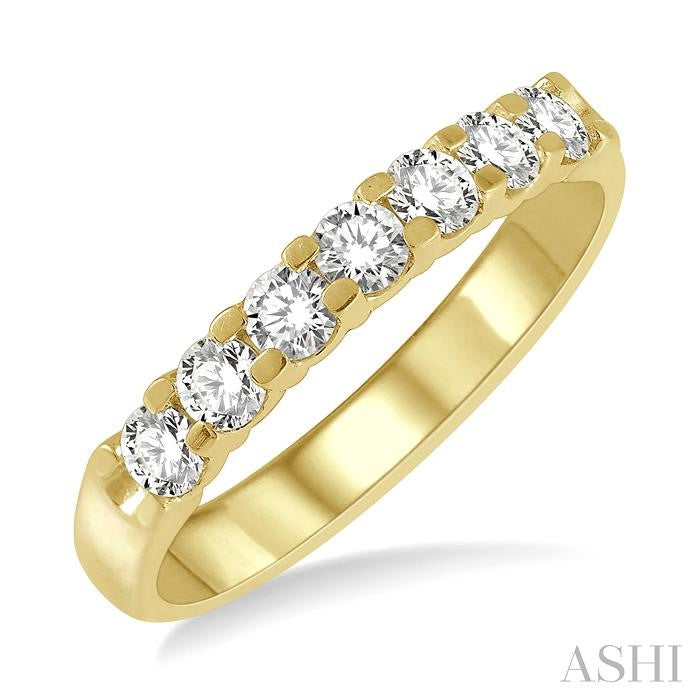 Classic 1/2ct 7 Diamond Wedding Band in 14K Yellow Gold