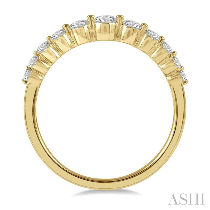 Stackable Graduated Diamond Fashion Ring in 14K Yellow Gold