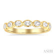  Oval Shape East-West Diamond Fashion Band