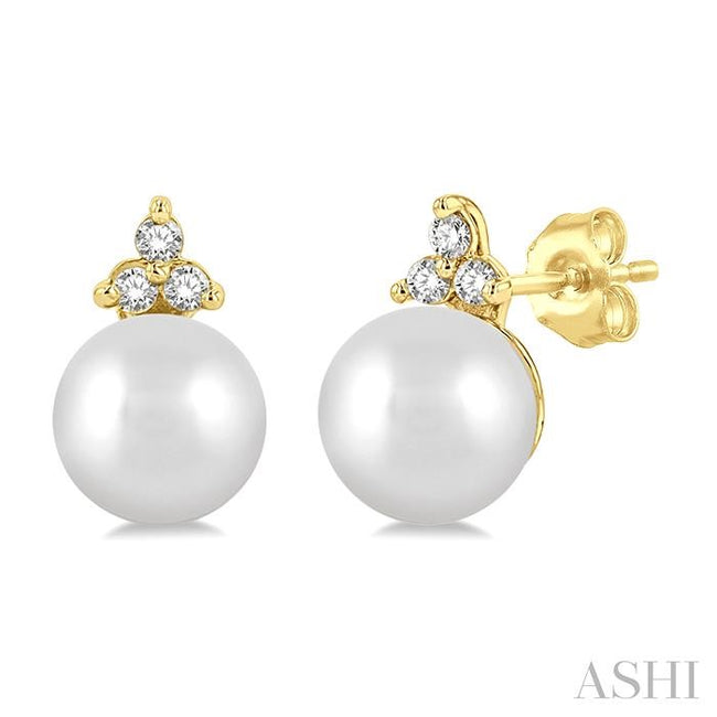 Gorgeous Pearl and 1/20ct Petite Diamond Fashion Stud Earrings in 10K Yellow Gold