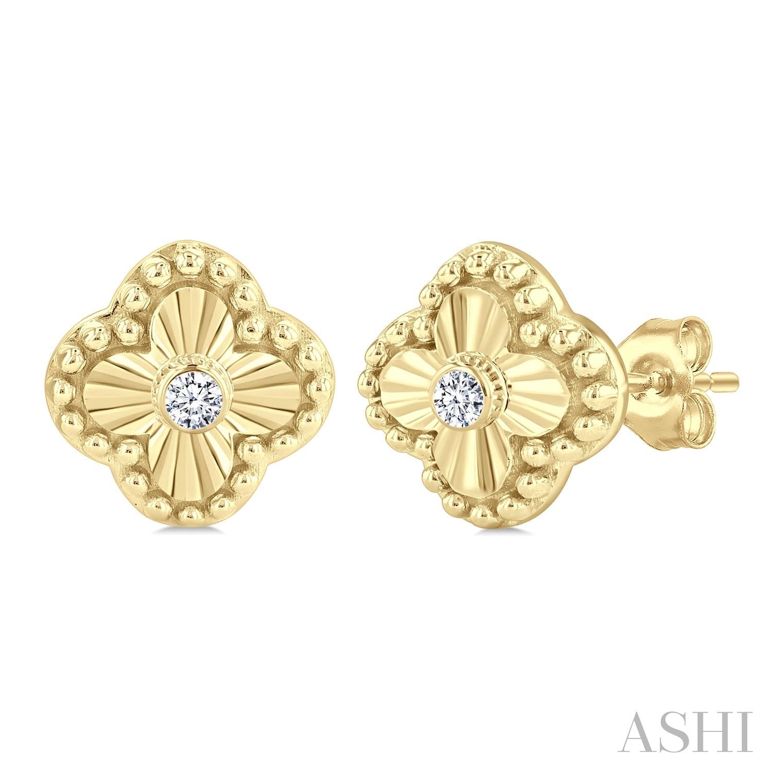 Fluted Clover Beaded Diamond Stud Earrings in 10K Yellow Gold