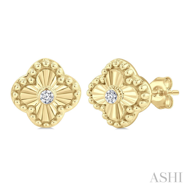 Fluted Clover Beaded Diamond Stud Earrings in 10K Yellow Gold