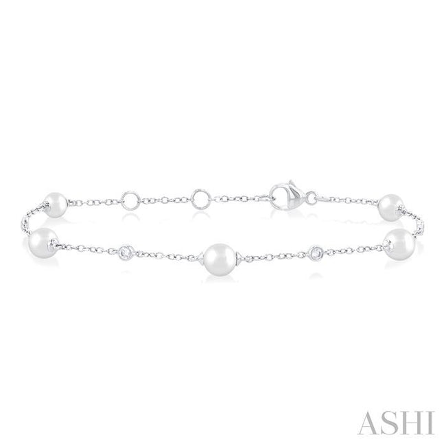 Dainty Pearl and Diamond Fashion Station Bracelet in 14K White Gold