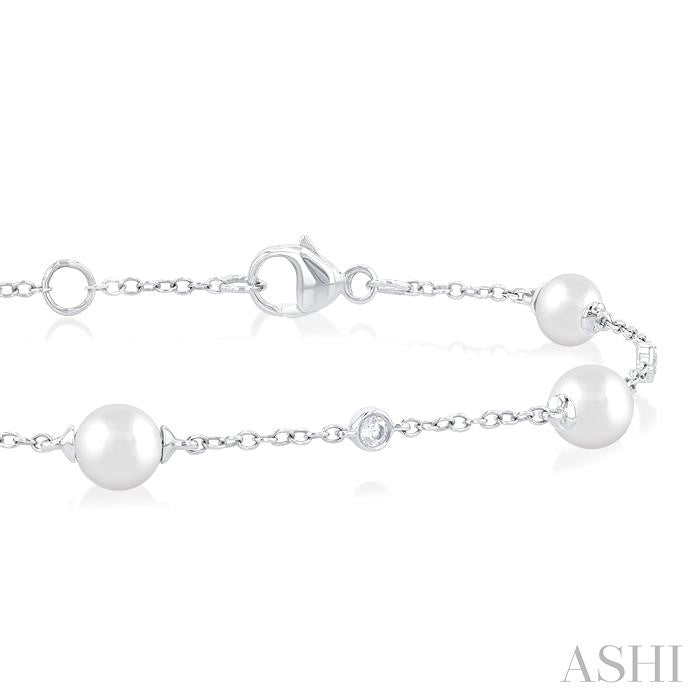 Dainty Pearl and Diamond Fashion Station Bracelet in 14K White Gold