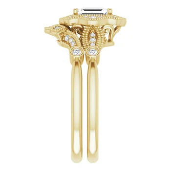 Vintage-Inspired Emerald-Cut Diamond Bridal Set in Yellow Gold