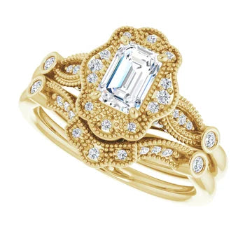 Vintage-Inspired Emerald-Cut Diamond Bridal Set in Yellow Gold