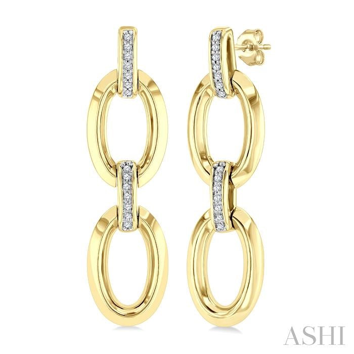 1/10 Ctw Bold Oval Link Single Cut Diamond Fashion Earring in Yellow Gold Vermeil