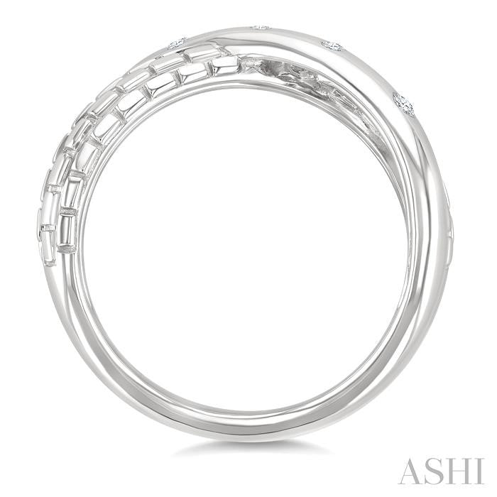 1/10 Ctw Split Criss Cross Single Cut Diamond Fashion Ring in Sterling Silver