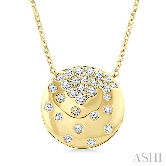 1/5ct Round Cut Diamond Circle Mosaic Fashion Pendant With Chain in 10K Yellow Gold