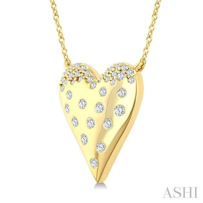 Round Cut 1/5ct Diamond Heart Mosaic Pendant in 10K Yellow Gold