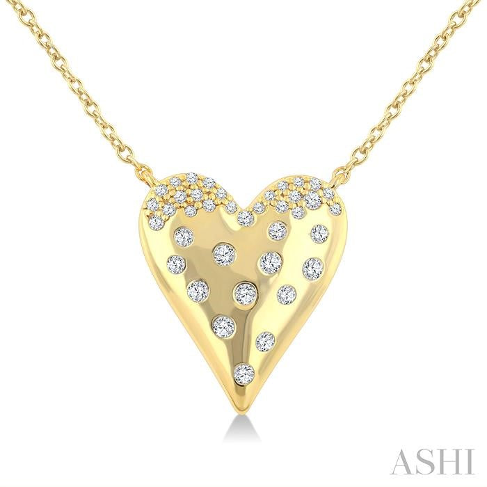 Round Cut 1/5ct Diamond Heart Mosaic Pendant in 10K Yellow Gold
