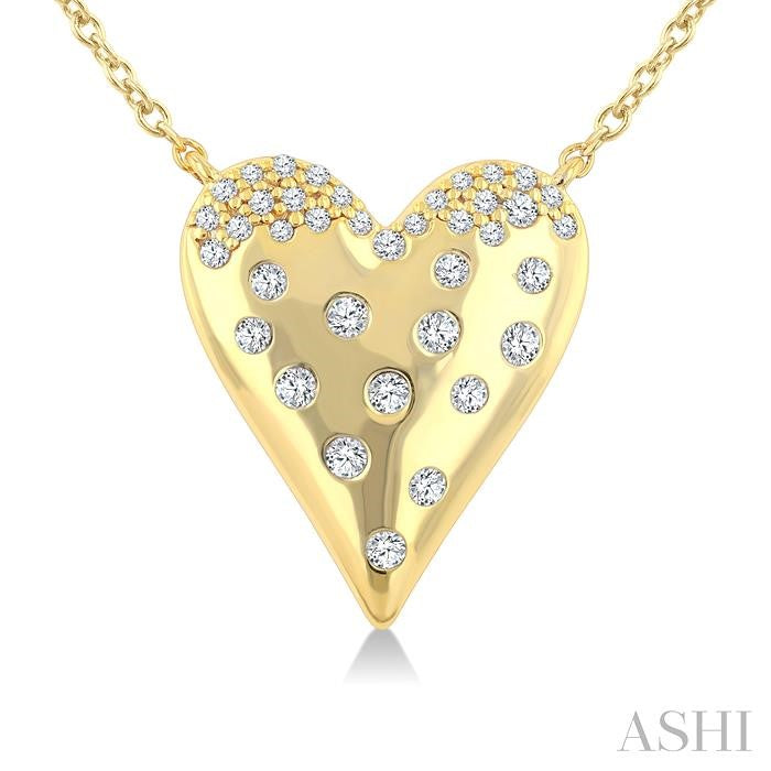 Round Cut 1/5ct Diamond Heart Mosaic Pendant in 10K Yellow Gold
