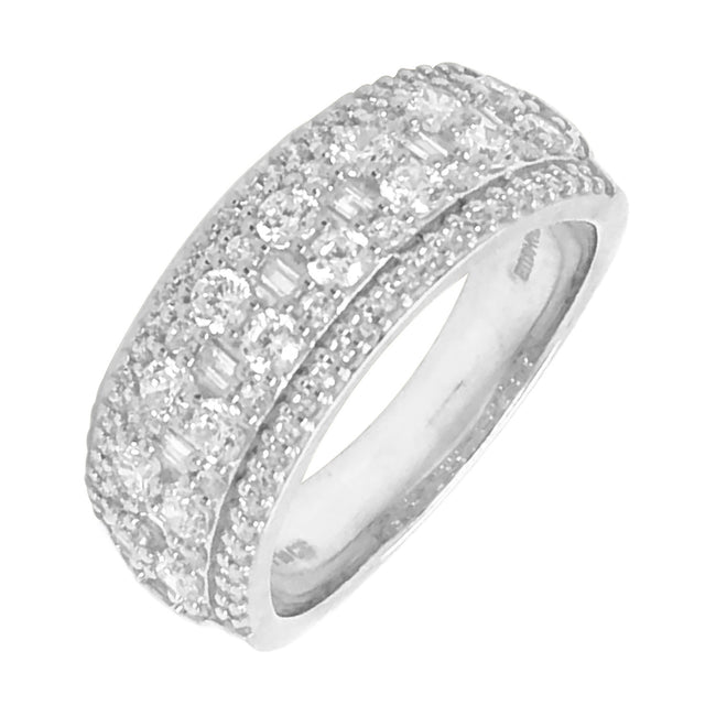 Exquisite Interspersed Round & Baguette Diamond Ring Band 14K | Gemmas Jewelers 2
