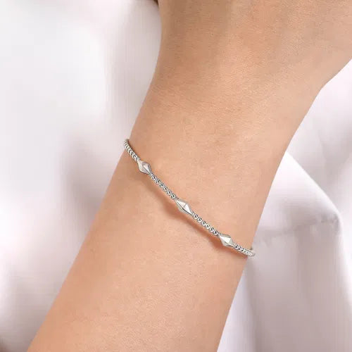 14K White Gold Bujukan Pyramid Stations Bangle