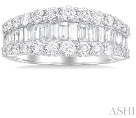 Luxurious Baguette Round Diamond Wedding Band in 14K | Gemmas Jewelers