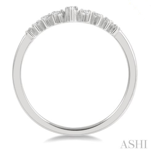 Vintage Inspired Chevron Diamond Wedding Band in 14K White Gold | Gemmas Jewelers