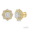 Star Cutwork Lovebright Round Cut Diamond Stud Earrings