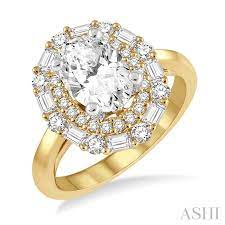 Captivating Oval Shape Baguette and Round Diamond Engagement Ring in 14K Gold | Gemma's Jewelers